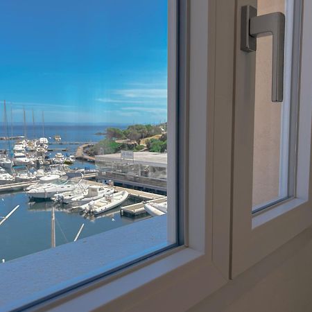 La Marina - Rooms In Стинтино Екстериор снимка