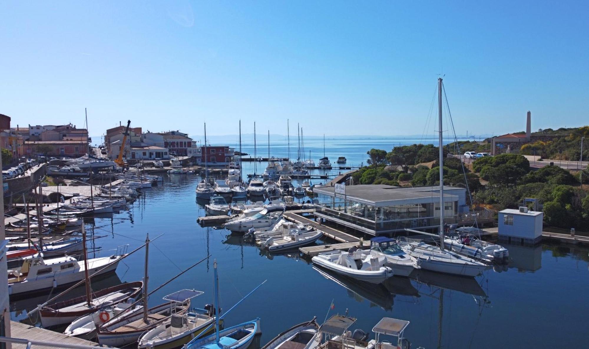 La Marina - Rooms In Стинтино Екстериор снимка