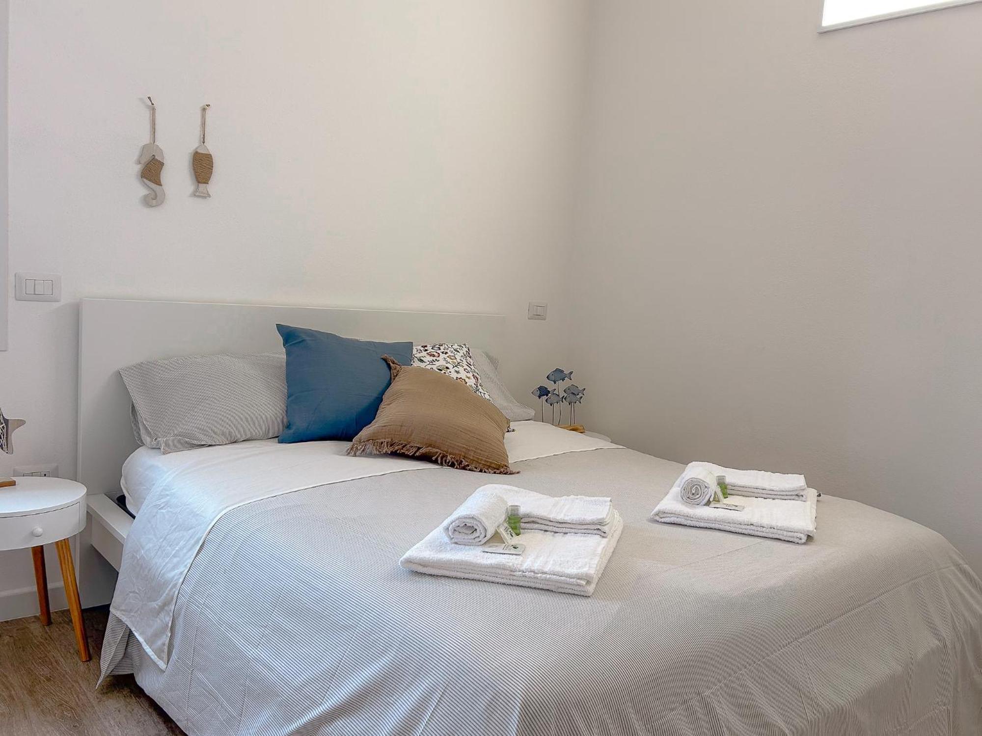 La Marina - Rooms In Стинтино Екстериор снимка