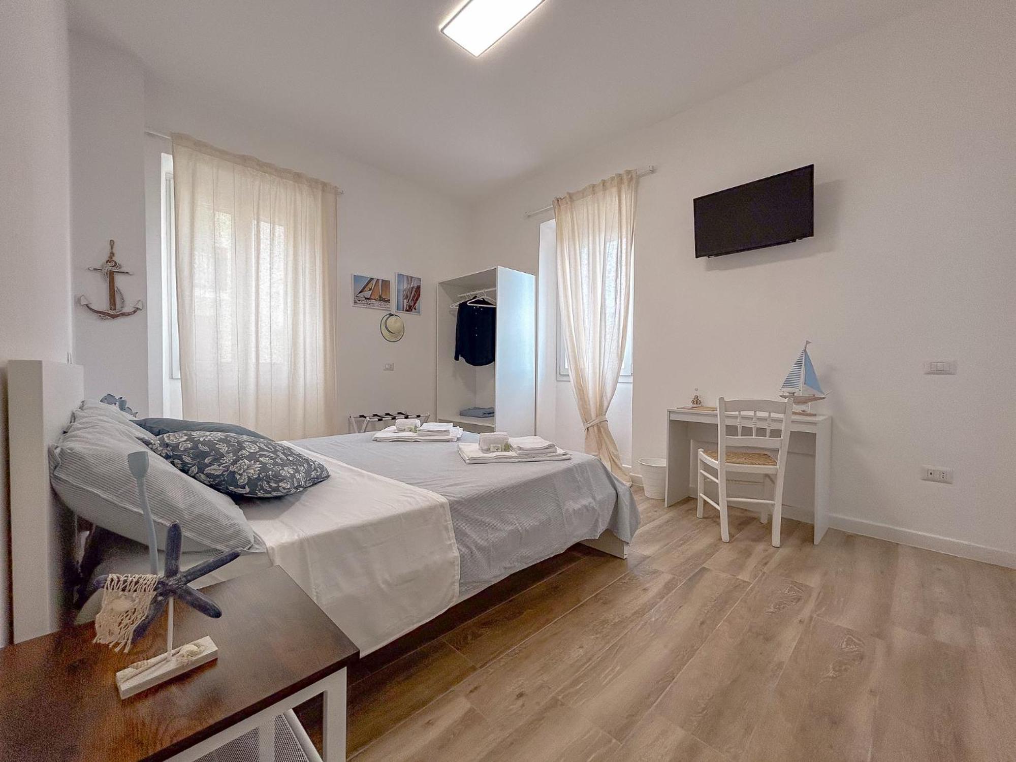 La Marina - Rooms In Стинтино Екстериор снимка