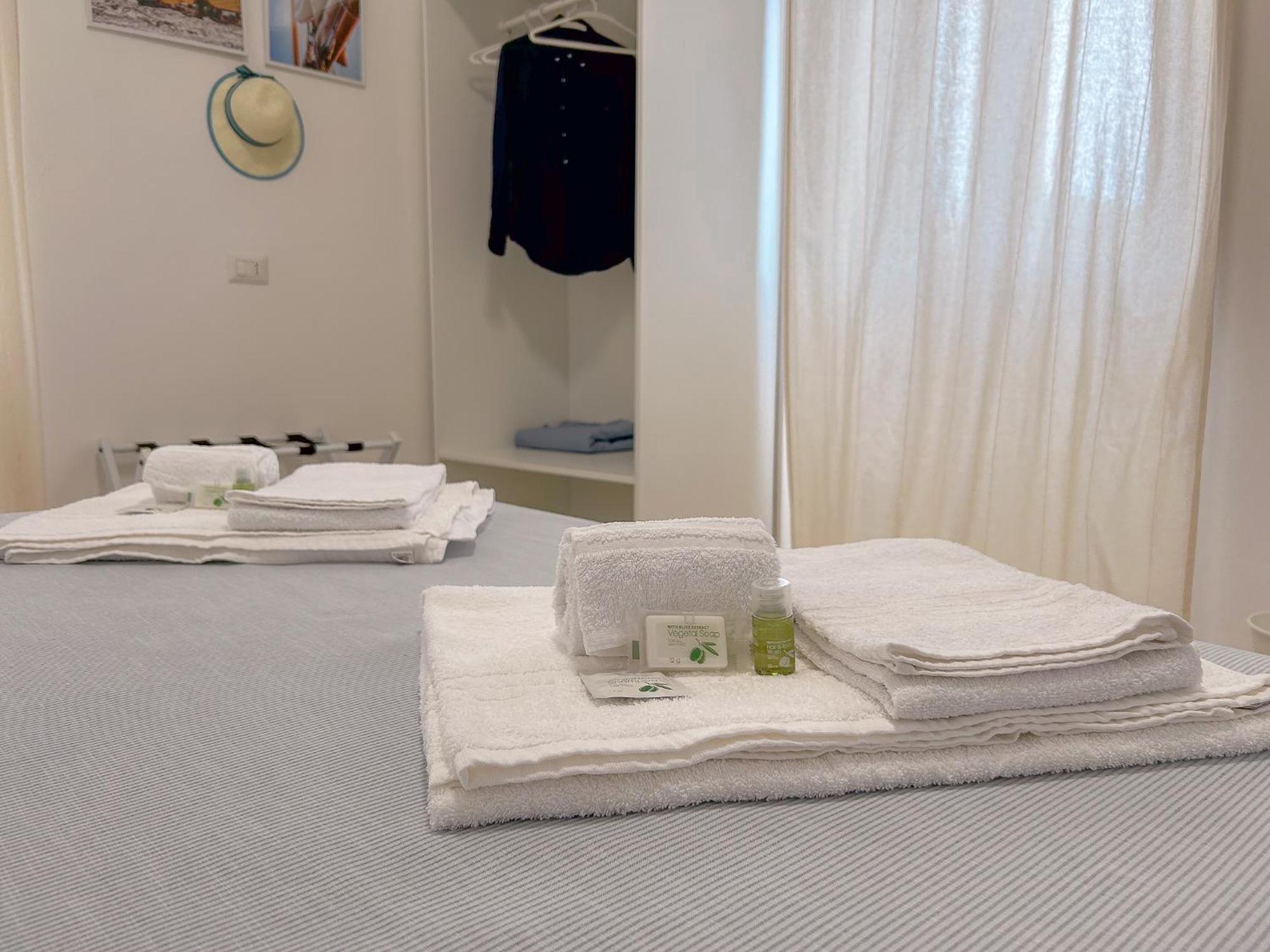 La Marina - Rooms In Стинтино Екстериор снимка