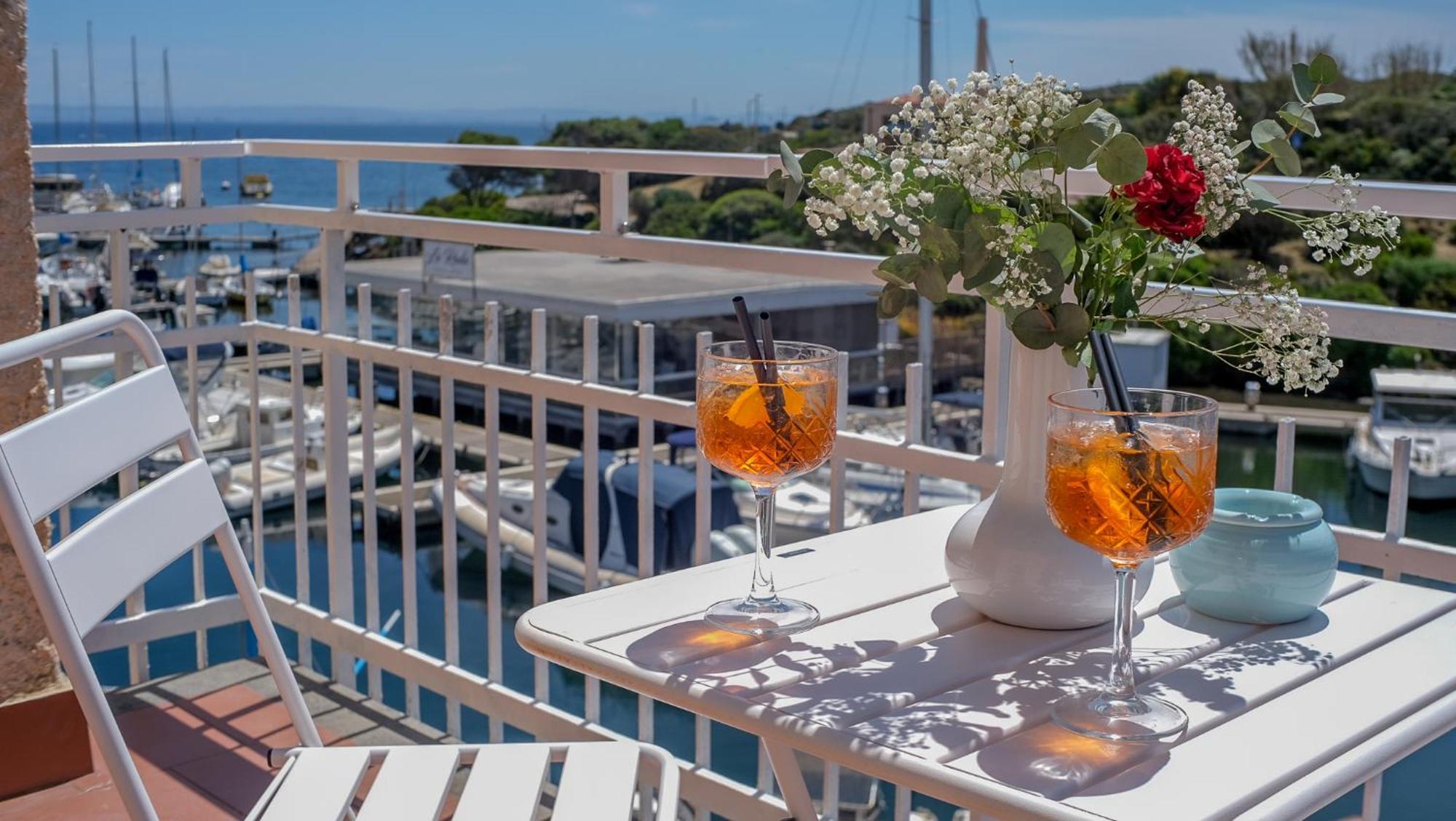 La Marina - Rooms In Стинтино Екстериор снимка