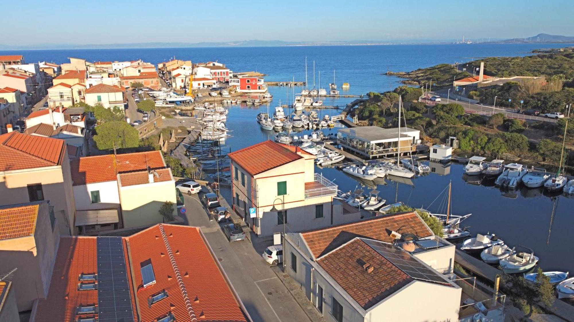 La Marina - Rooms In Стинтино Екстериор снимка
